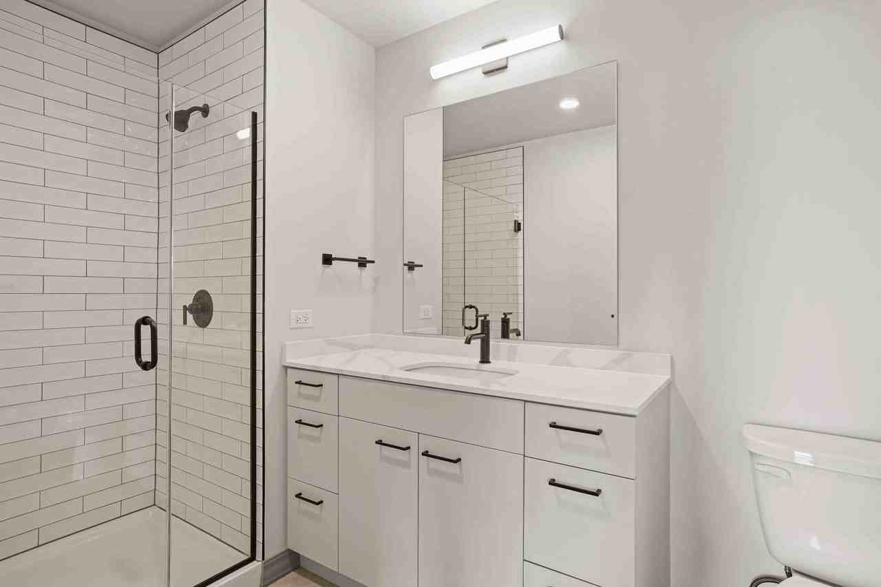 2165 N Elston Ave - Photo 7 of 18