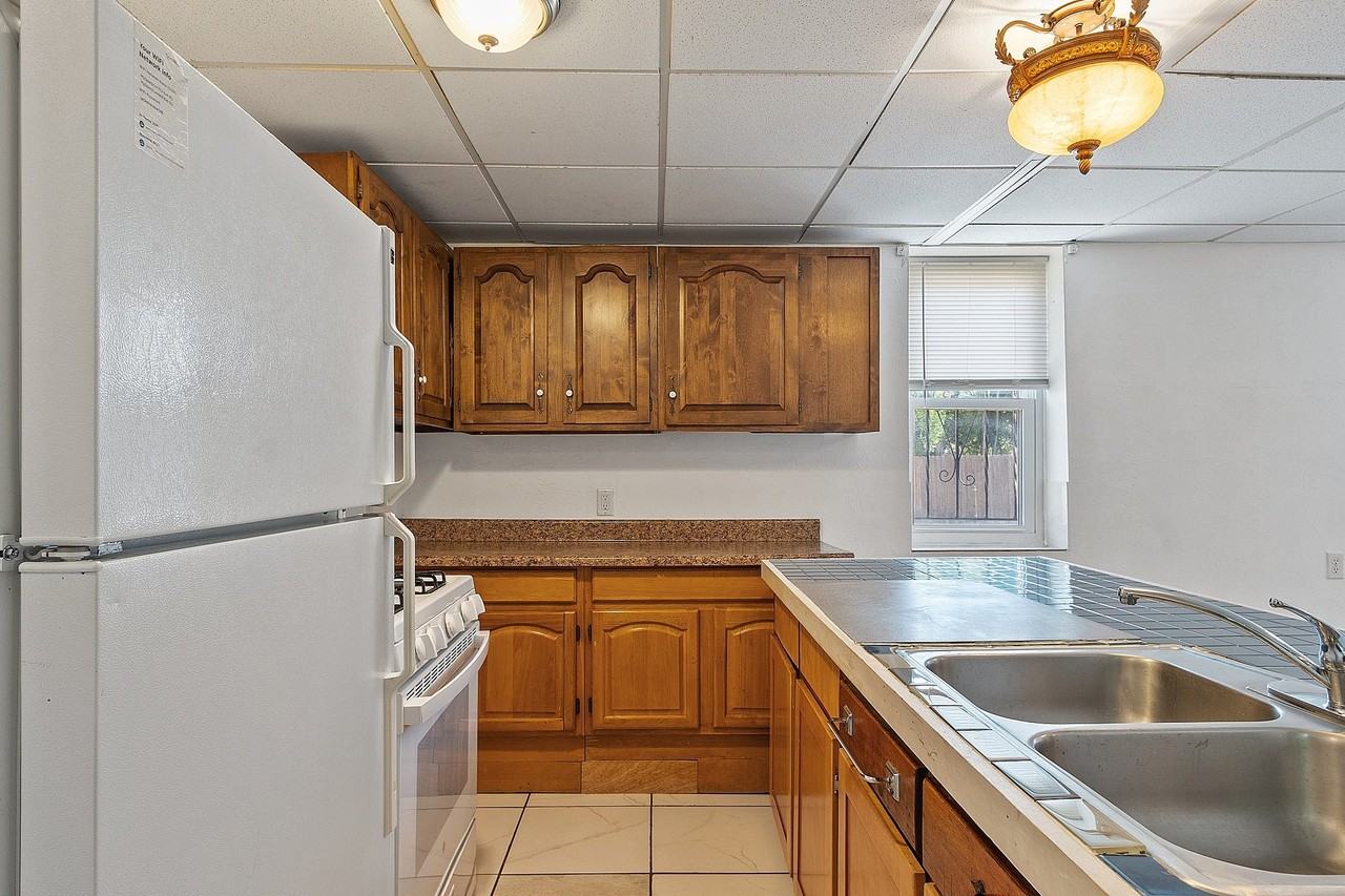 40 Aetna St #G2 - Photo 2 of 7