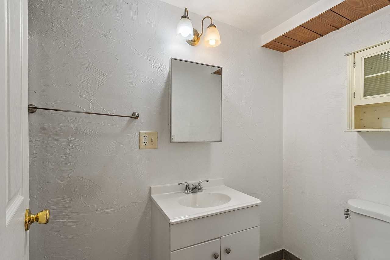 40 Aetna St #G2 - Photo 5 of 7