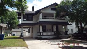 940 W Mulberry, Upstairs, Front, - Photo 1 of 1