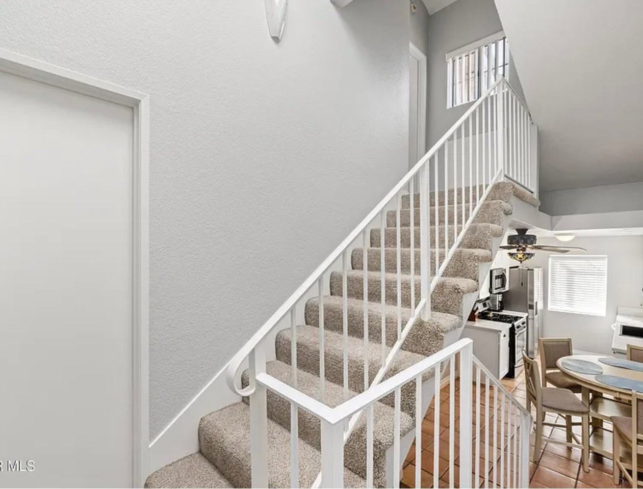 5204 Columbus Pl - Photo 5 of 11
