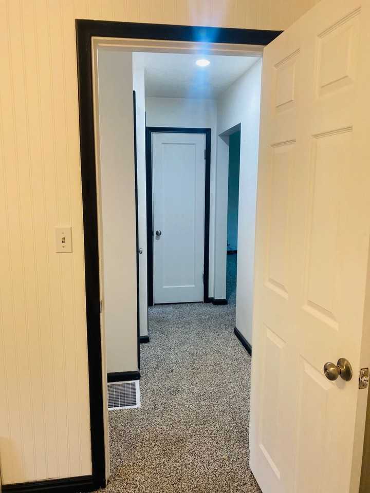 3084 Harrison Blvd - Photo 4 of 20