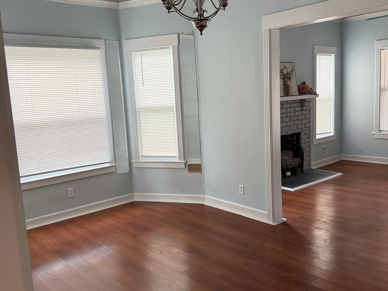 416 Sw California Ave - Photo 3 of 8