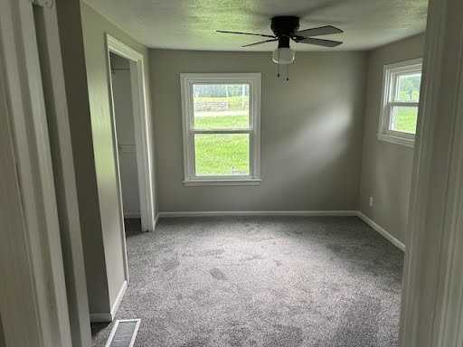 2405 N River Blvd - Photo 4 of 10