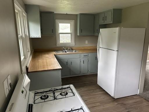 2405 N River Blvd - Photo 6 of 10