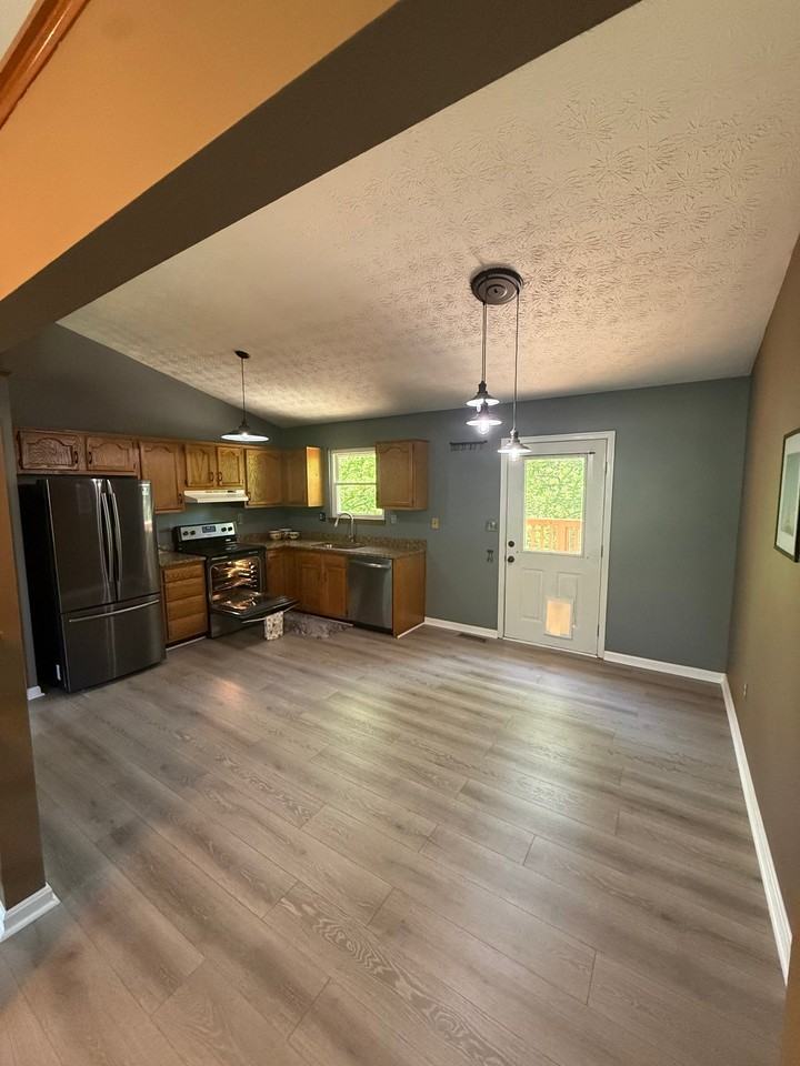2640 Ridgecrest Ln - Photo 4 of 20