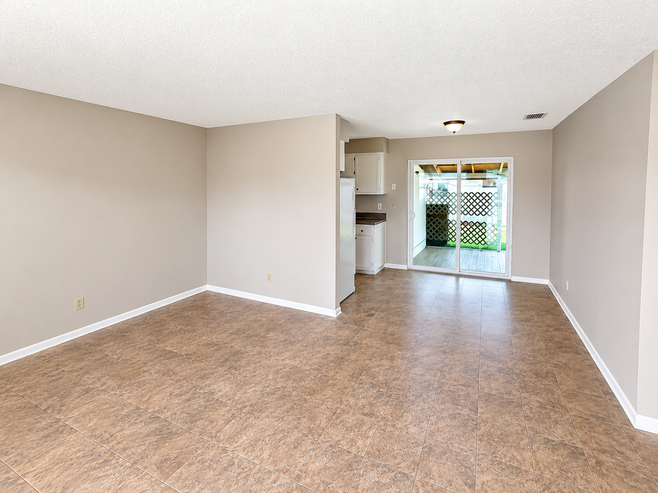 5529 7th Ave #NA - Photo 2 of 7