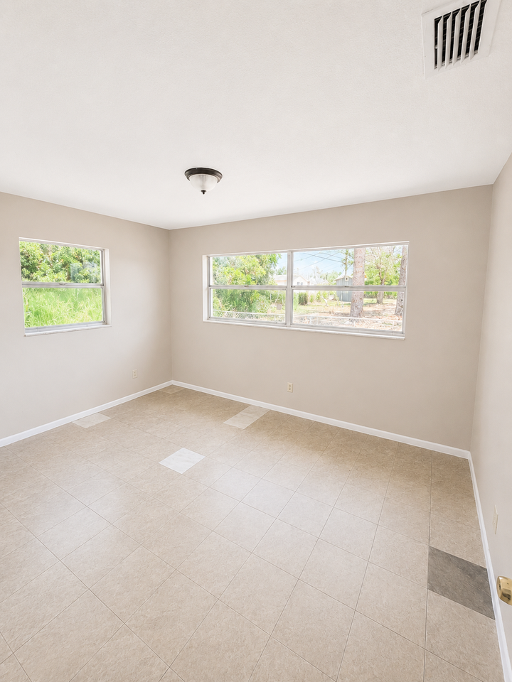 5529 7th Ave #NA - Photo 4 of 7