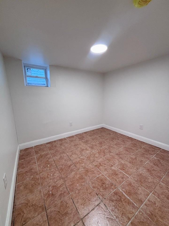 449 Buffalo Ave #1 - Photo 7 of 9