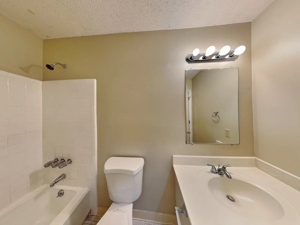 4710 Cricklewood Ln Unit 7 #NA - Photo 2 of 9