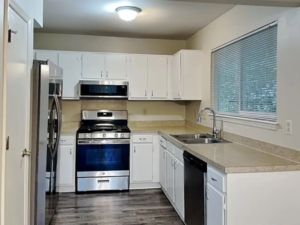 4710 Cricklewood Ln Unit 7 #NA - Photo 3 of 9