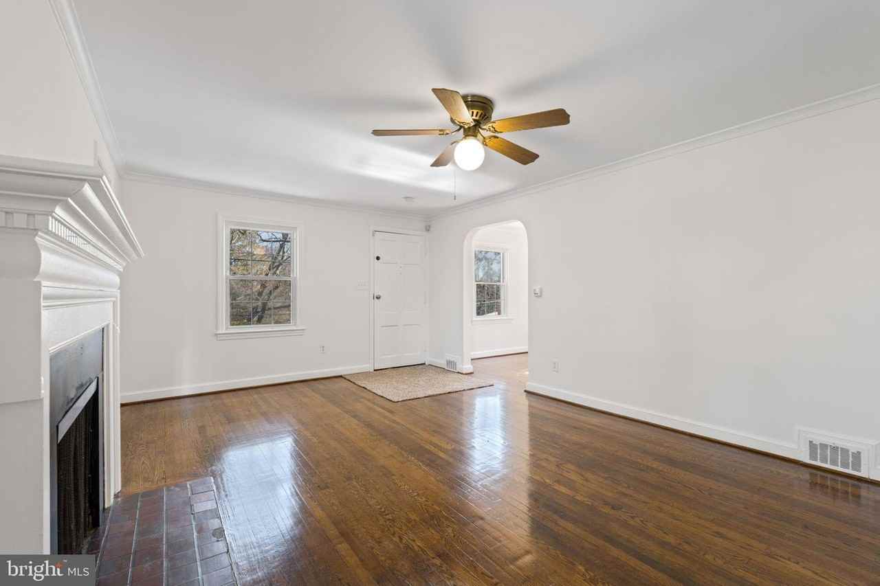3744 Camden St Se #NA - Photo 6 of 22