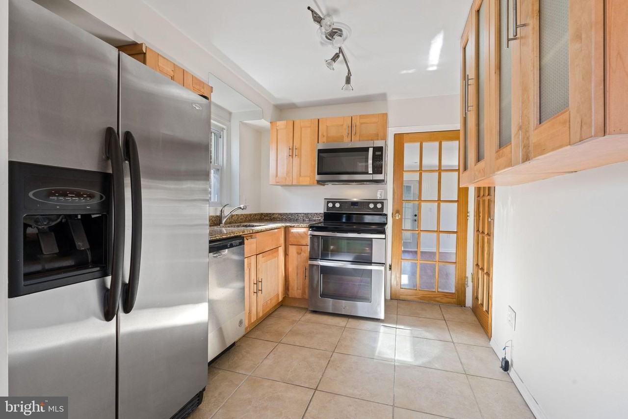 3744 Camden St Se #NA - Photo 7 of 22
