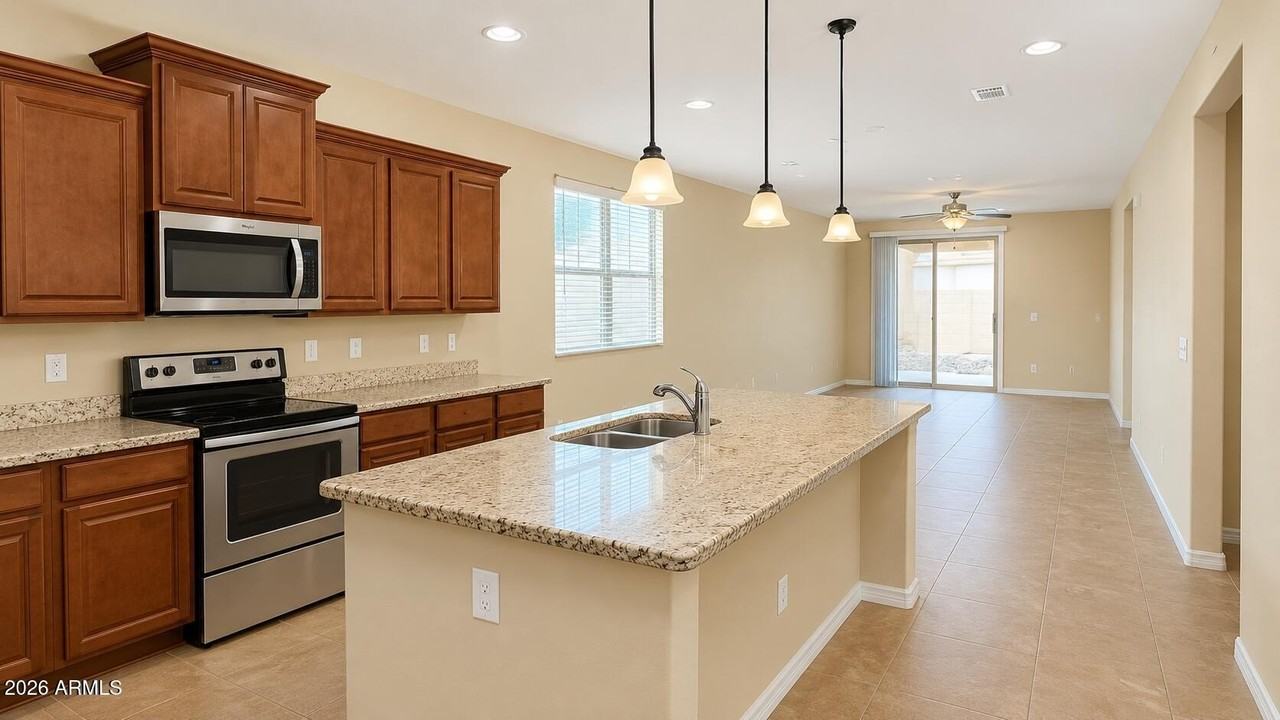 277 N Jesse St - Photo 5 of 24