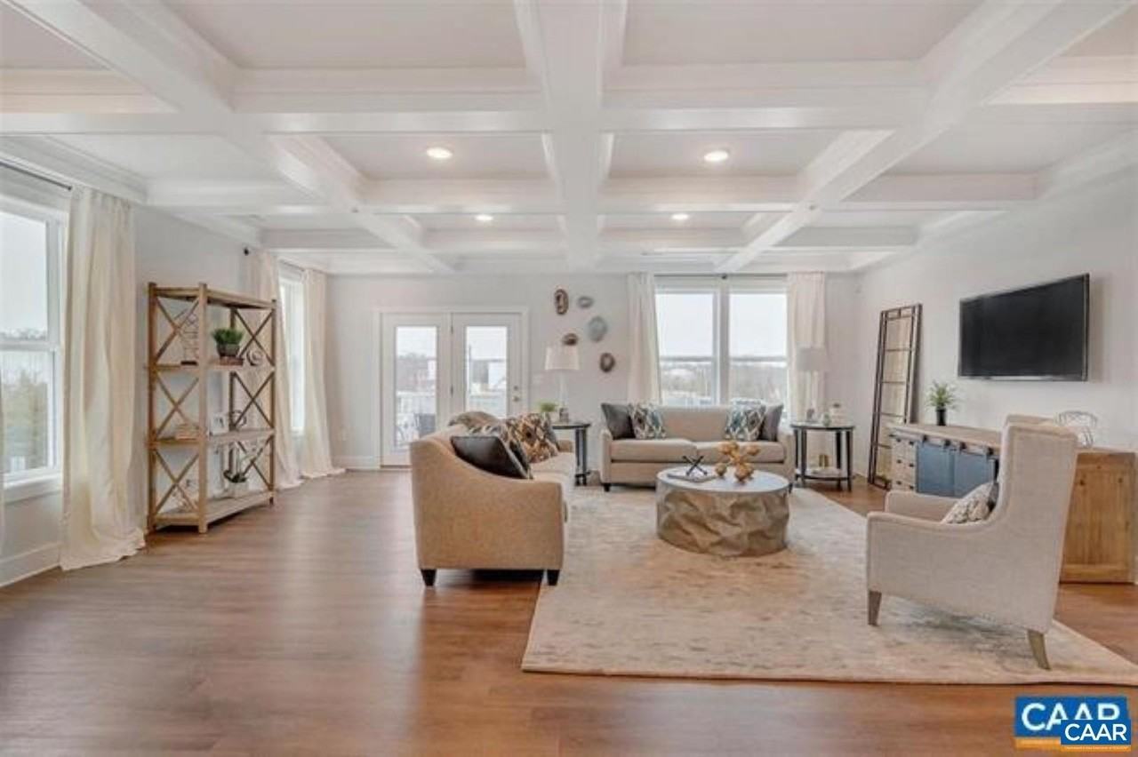 828B Wesley Ln #B - Photo 5 of 14