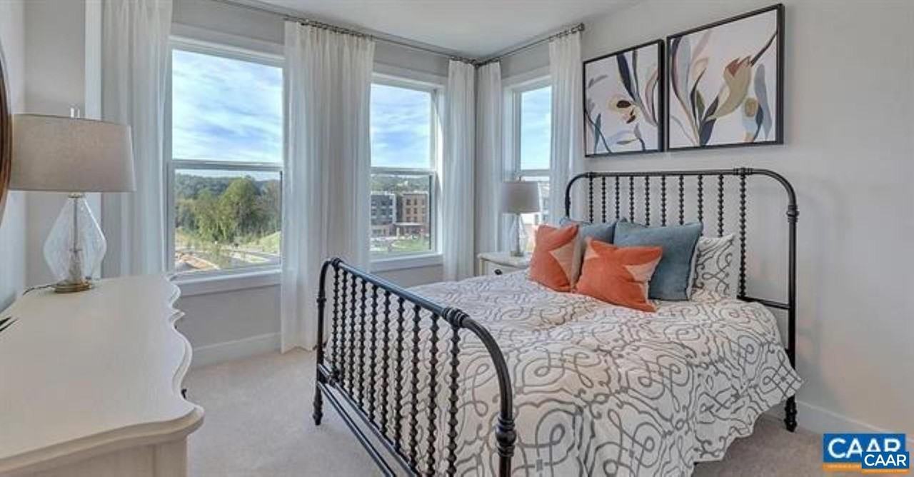 828B Wesley Ln #B - Photo 7 of 14