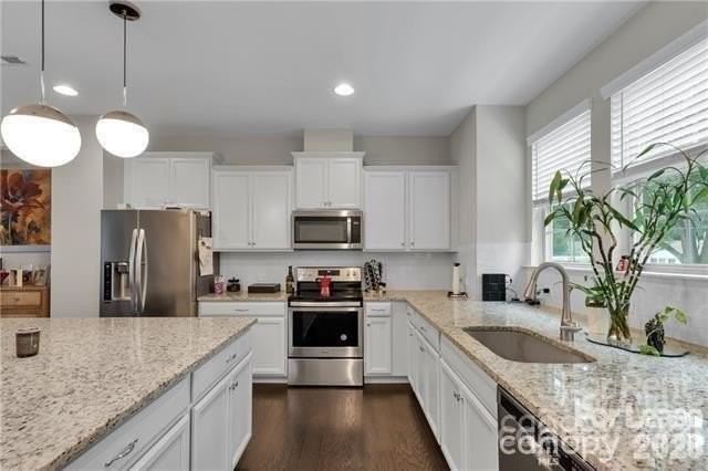 1256 Madison Towns Ln - Photo 6 of 12