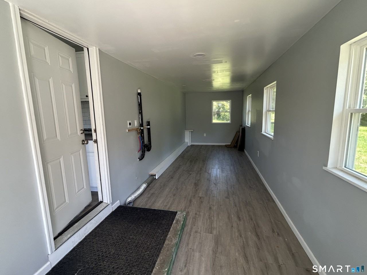 18 Lynwood Dr - Photo 4 of 13