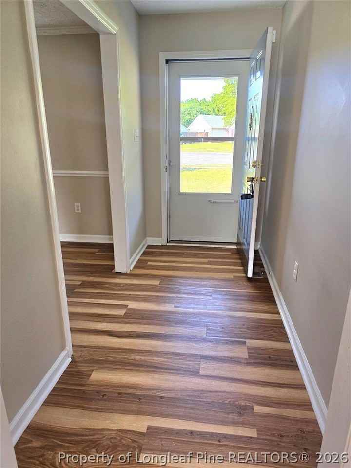 108 Laura Ln - Photo 4 of 24