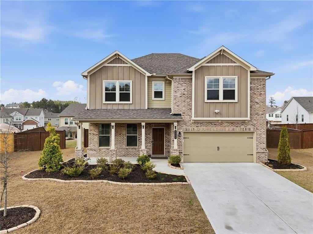 8820 Shipton Cir