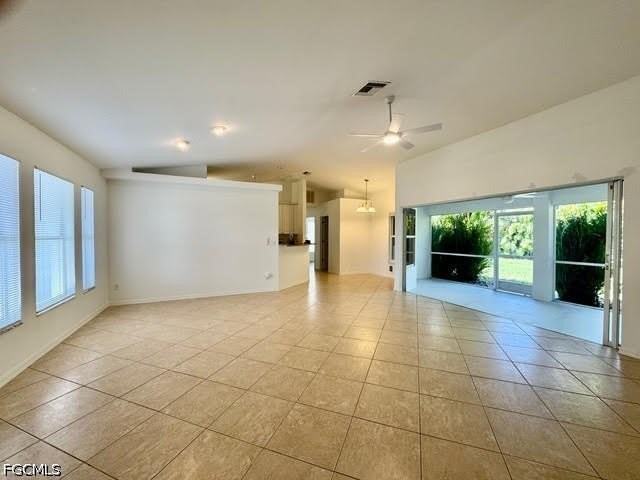 910 Sw 3rd Ave - Photo 6 of 34