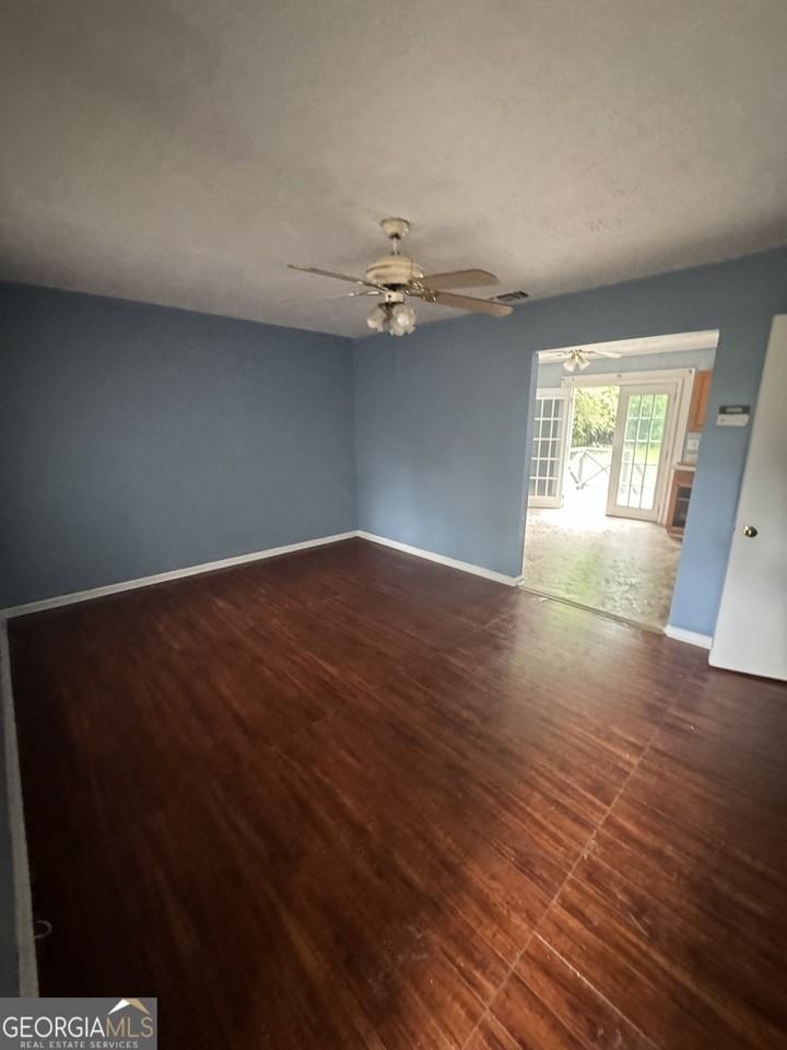 4300 Essex Rd - Photo 2 of 11