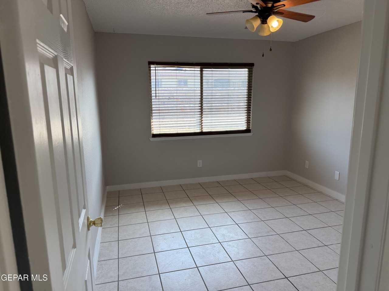 10429 Persephone Dr - Photo 7 of 23
