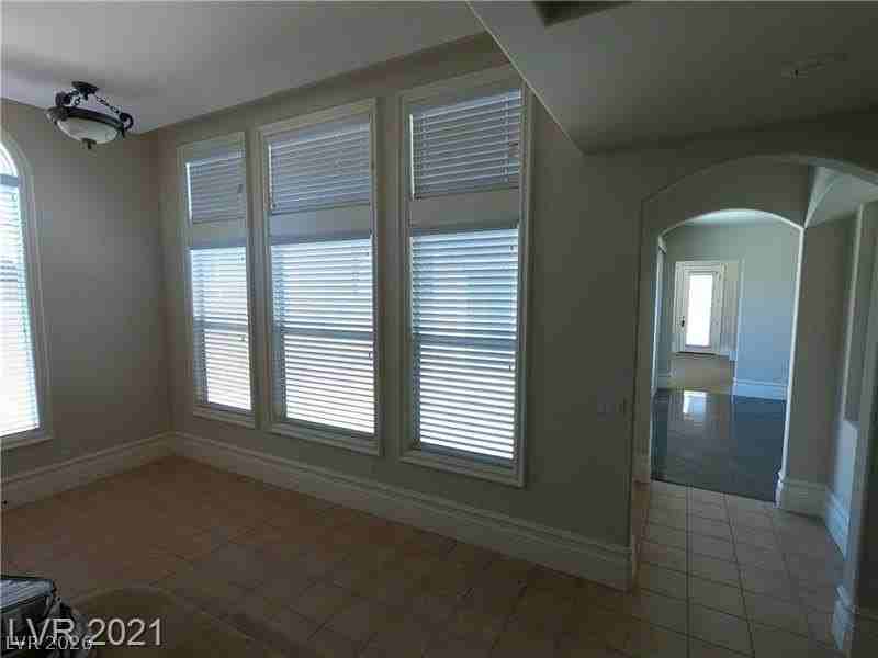496 Via Palermo Dr - Photo 3 of 48