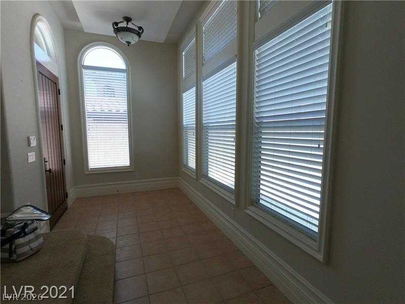 496 Via Palermo Dr - Photo 4 of 48