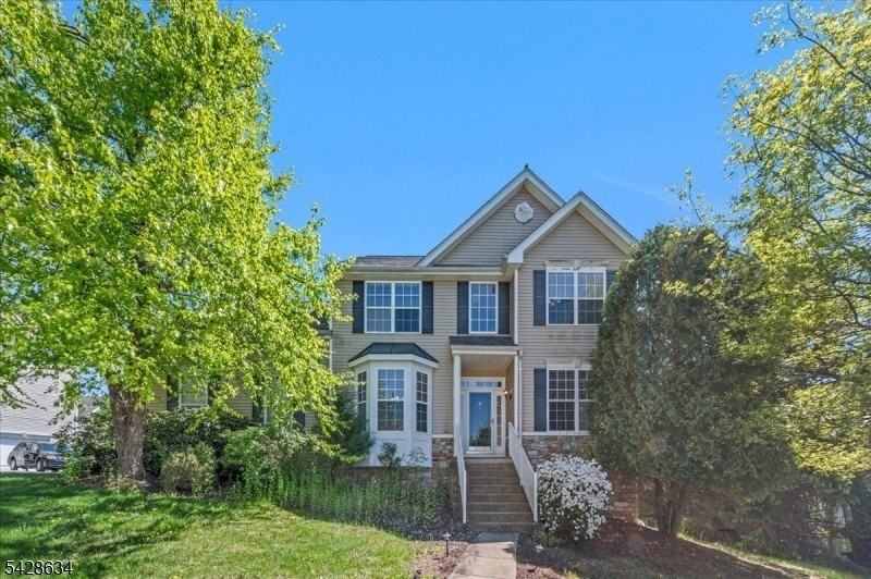 31 Winding Hill Dr - Photo 2 of 30