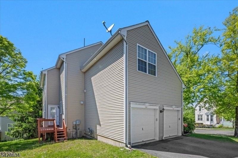 31 Winding Hill Dr - Photo 3 of 30