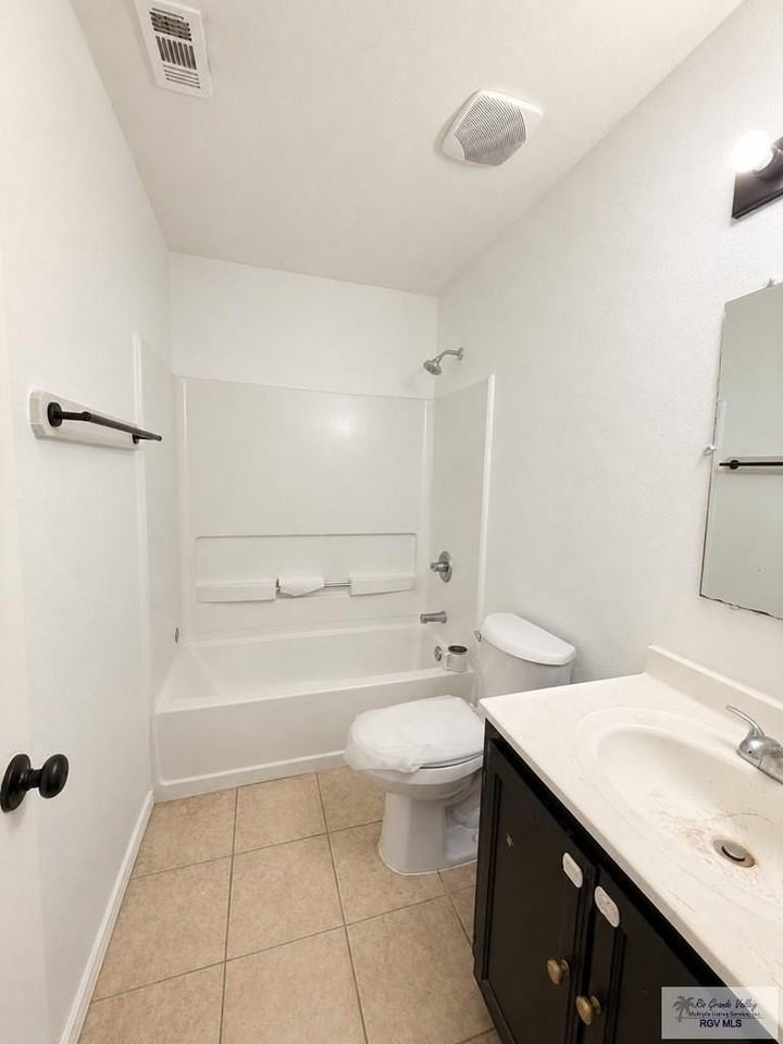 2369 Munich St - Photo 6 of 7
