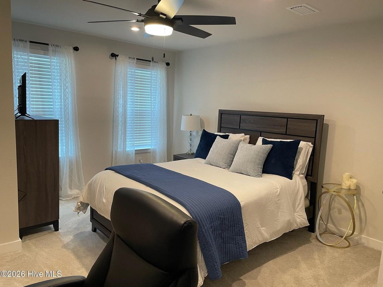 333 Egret Ct - Photo 4 of 13