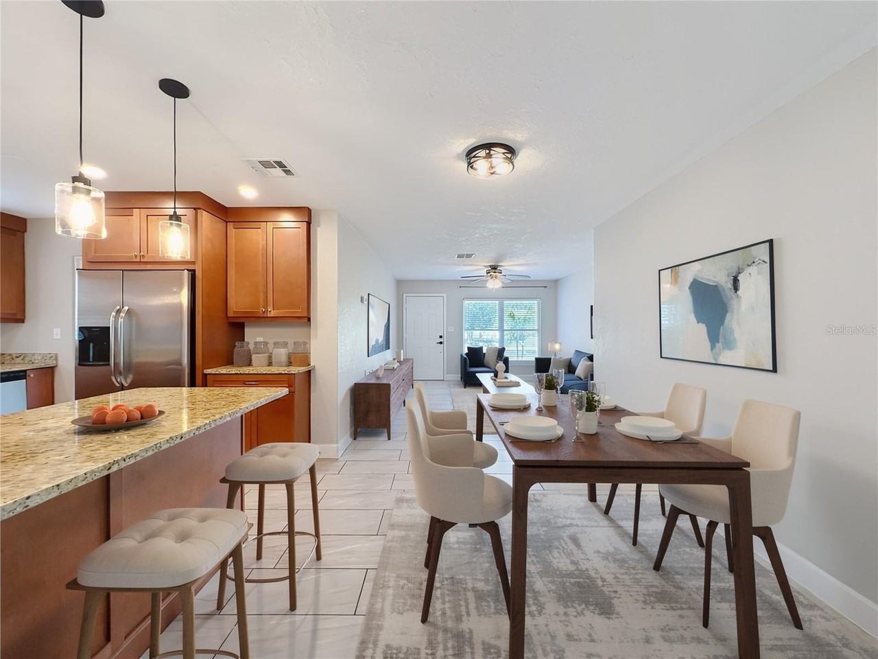 3012 Rogan Rd - Photo 5 of 36