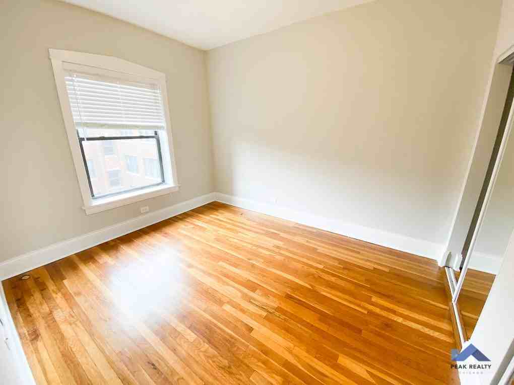 4617 N Ashland Ave #2E - Photo 5 of 8