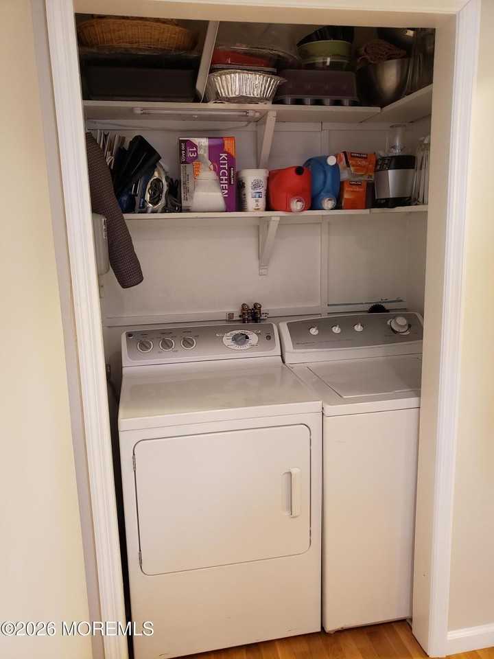 9 Winthrop Pl - Photo 7 of 28