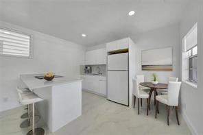 395 Elm St - Photo 5 of 8