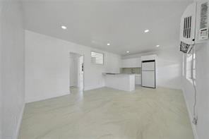 395 Elm St - Photo 7 of 8