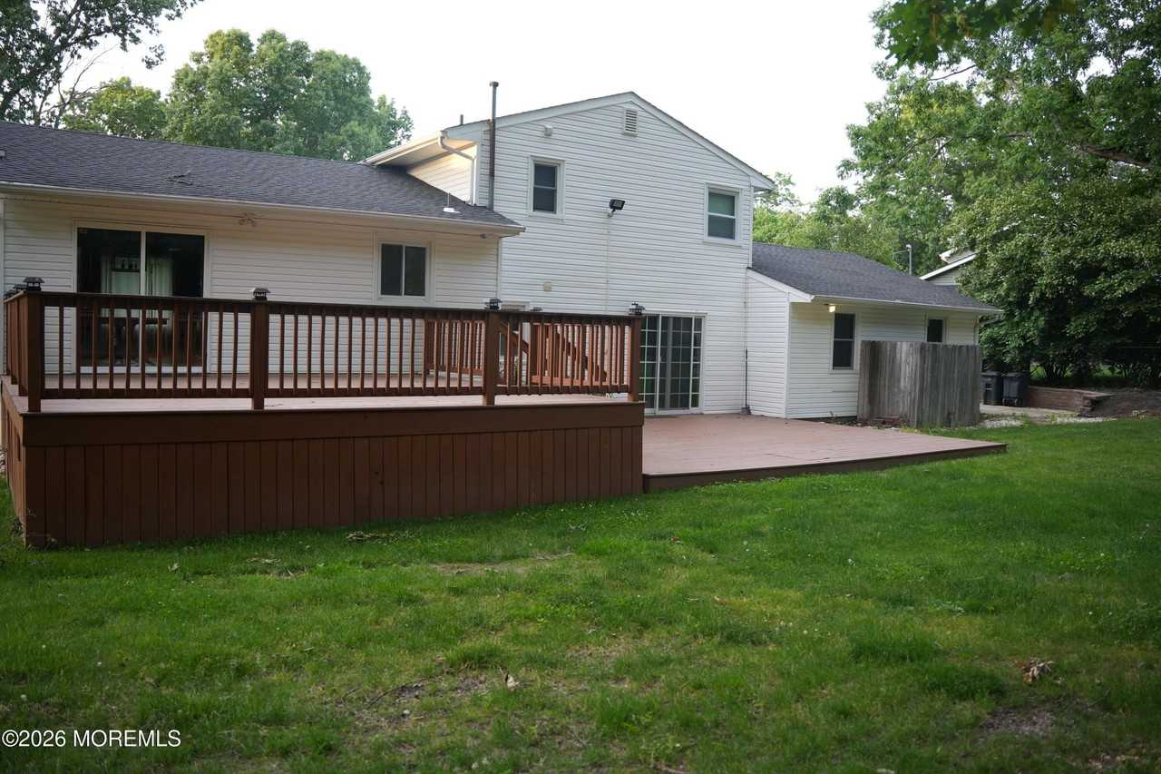 221 New Central Ave - Photo 7 of 10