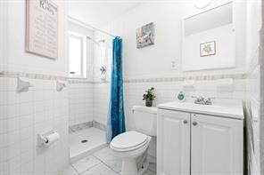 309 Van Buren St - Photo 4 of 7