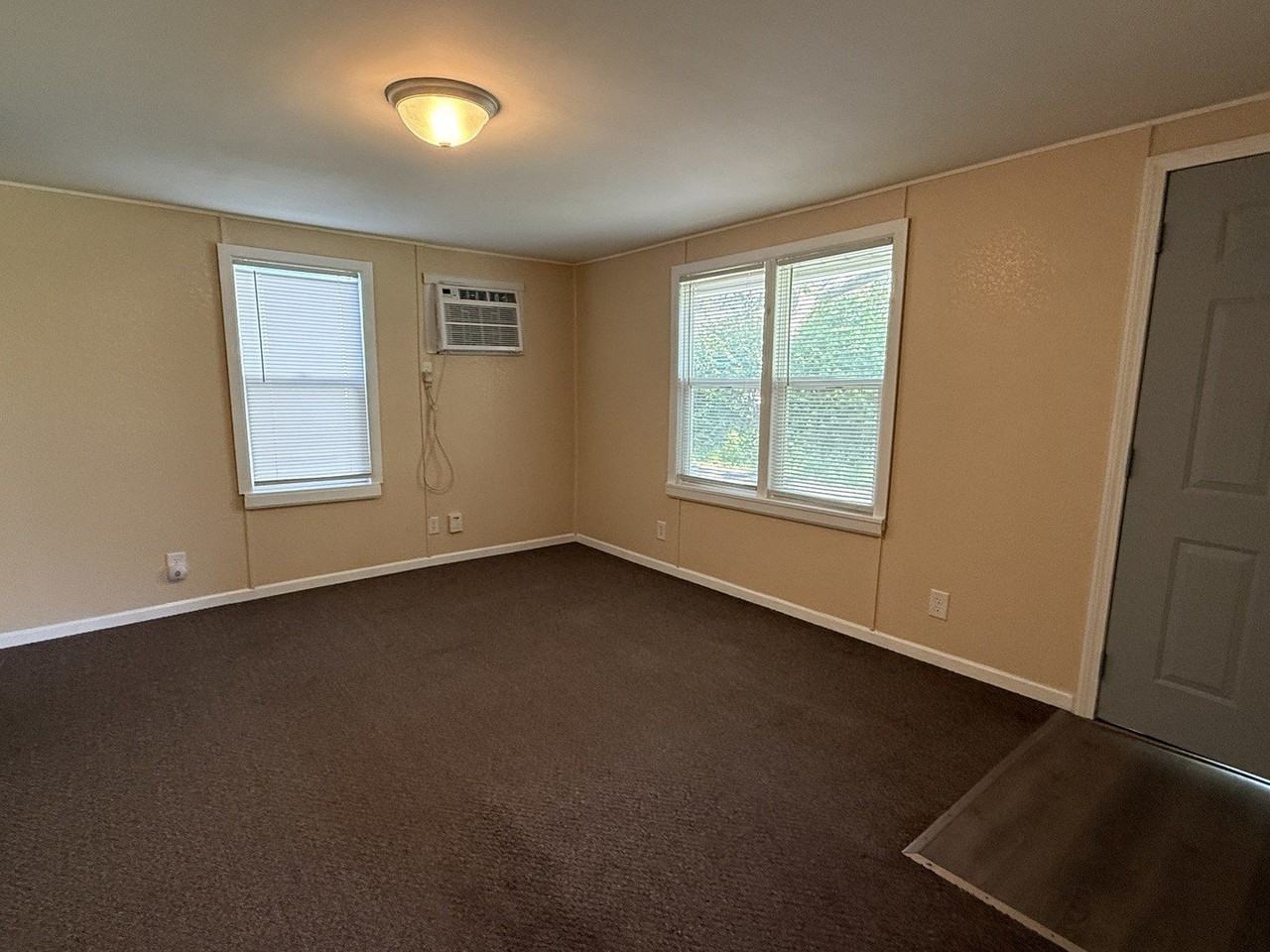 308 N Union St #7 - Photo 3 of 6