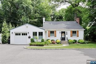 324 Godwin Ave - Photo 1 of 1