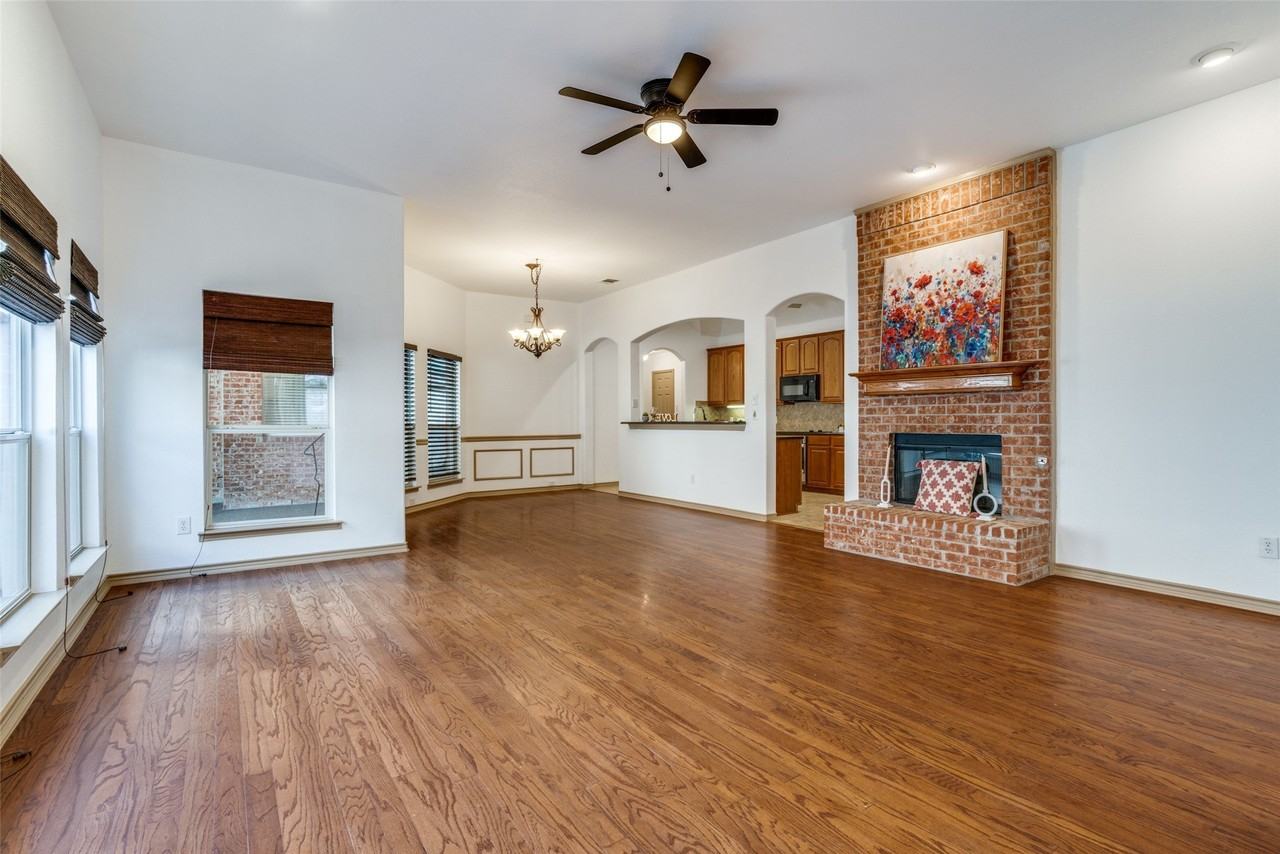 7586 Saint Stephens Sq - Photo 7 of 29
