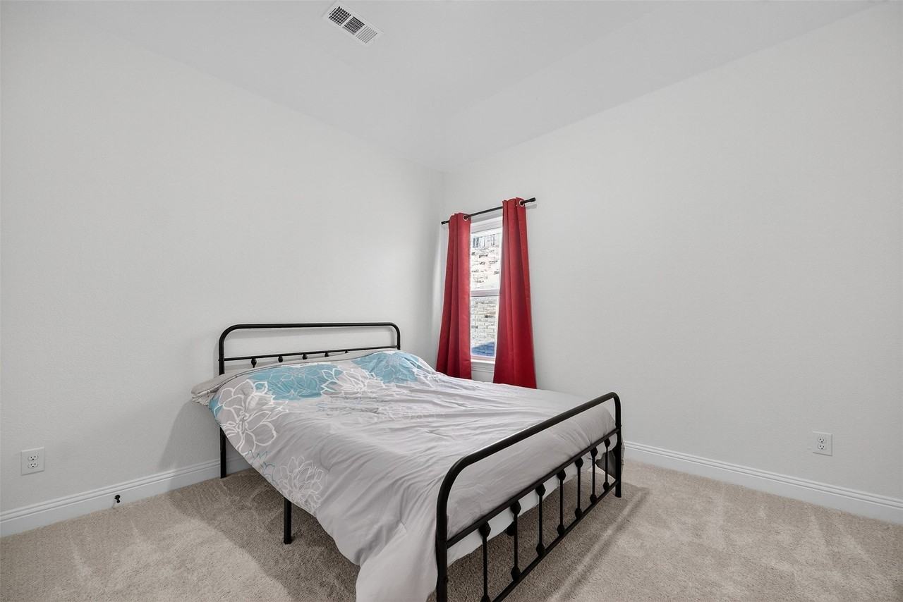405 Rock Rose Ln - Photo 5 of 31