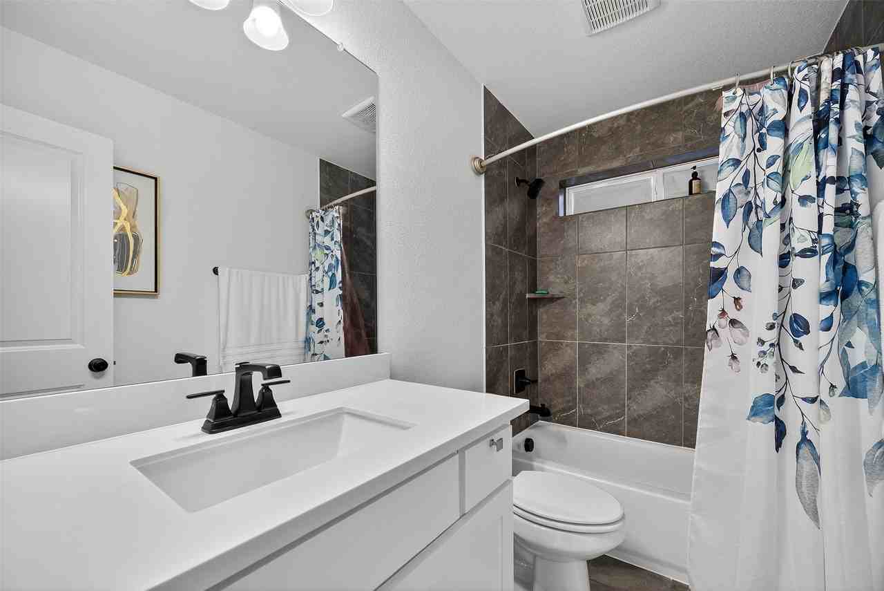 405 Rock Rose Ln - Photo 7 of 31