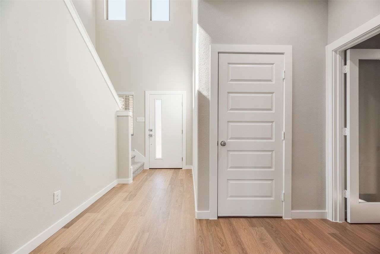 5511 Chasewood Dr - Photo 3 of 40