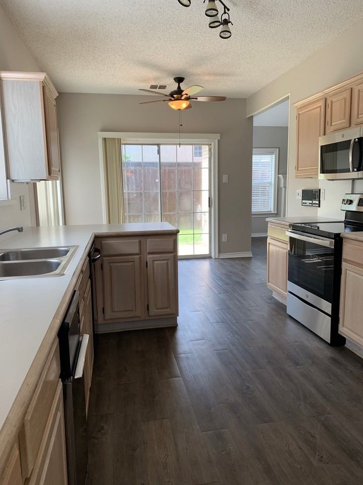 4308 N Capistrano Dr - Photo 4 of 16