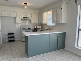 featured image of 202 S Sendero Dr
