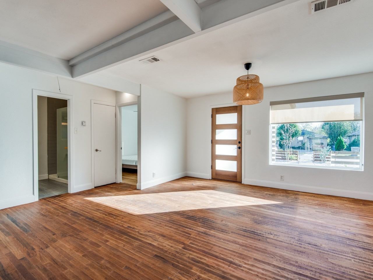 3739 Almazan Dr - Photo 6 of 14