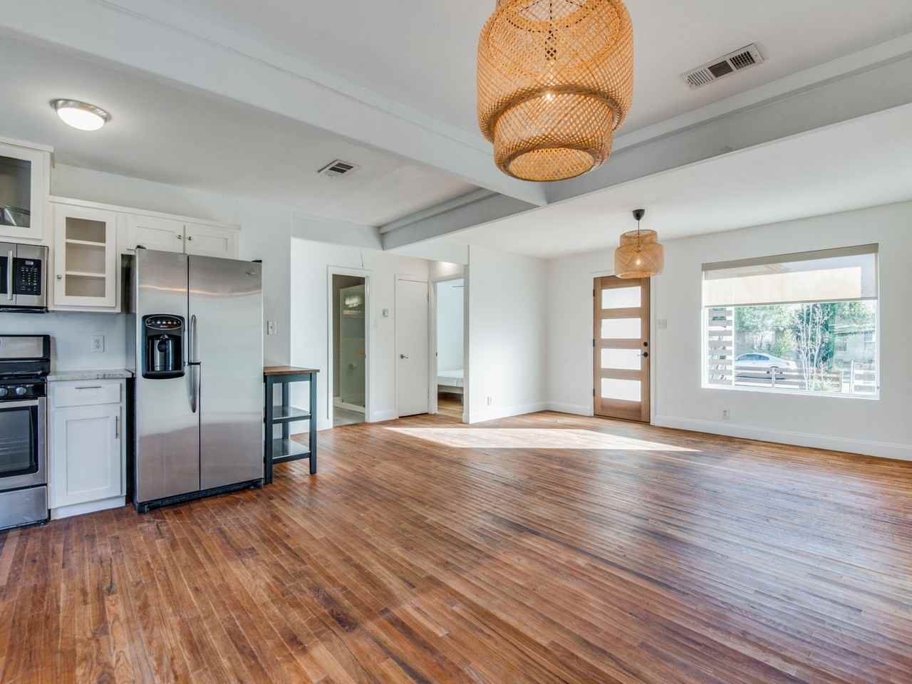 3739 Almazan Dr - Photo 7 of 14